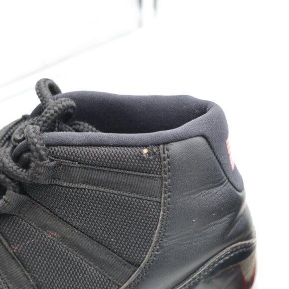 Nike Air Jordan 11 XI Men's Size 10.5 Retro Football Cleat Bred 2018 AO1561-010 - Picture 9 of 15